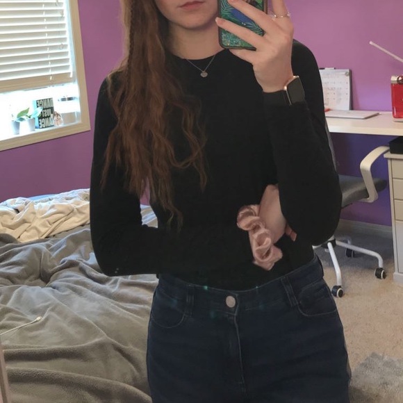 🍒3 for $12 - H&M Black Long Sleeve - Picture 3 of 4